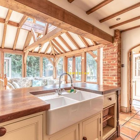 Chestnut Cottage - Stunning Countryside Views! Parking, 4 Bed, 3 Bathrooms White Waltham Exterior foto